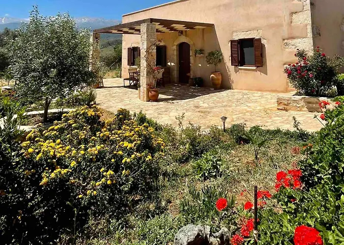 Iliopetra Villa